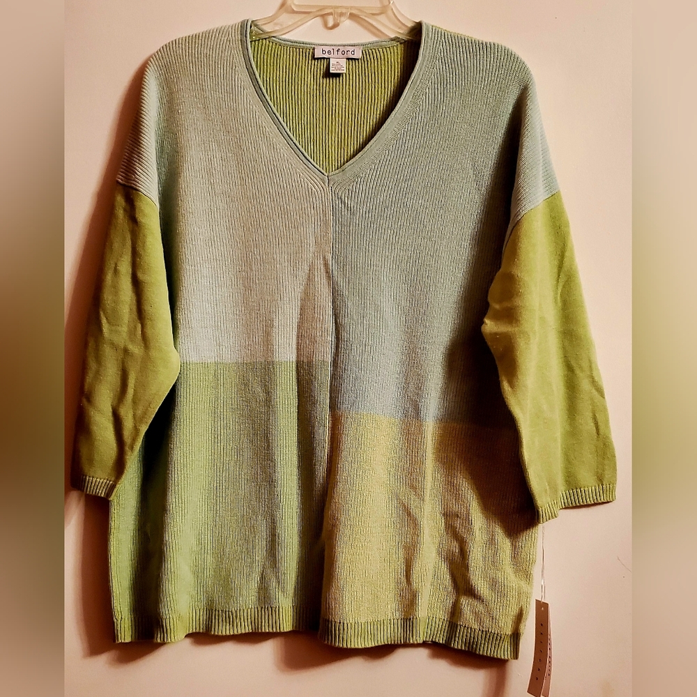 Belford Women's V-Neck Color Block Sweater - Light Green and Blue